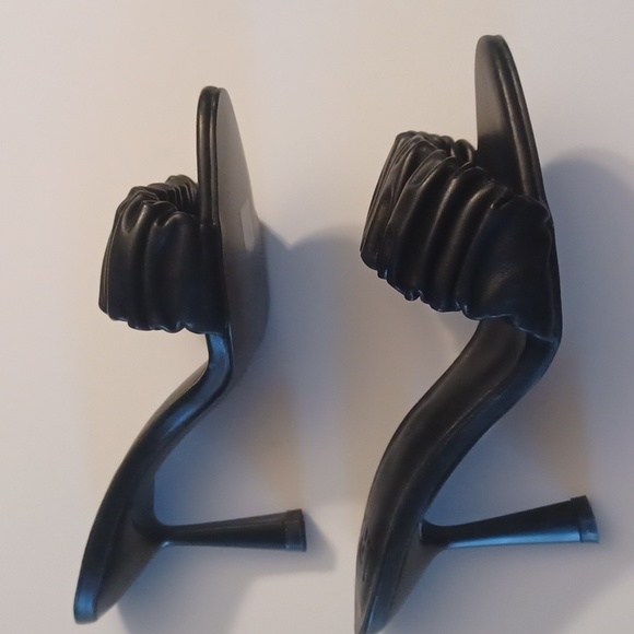 LPA Augustine heels. Size 5.5 Black NWOT, make offer! - Picture 4 of 10